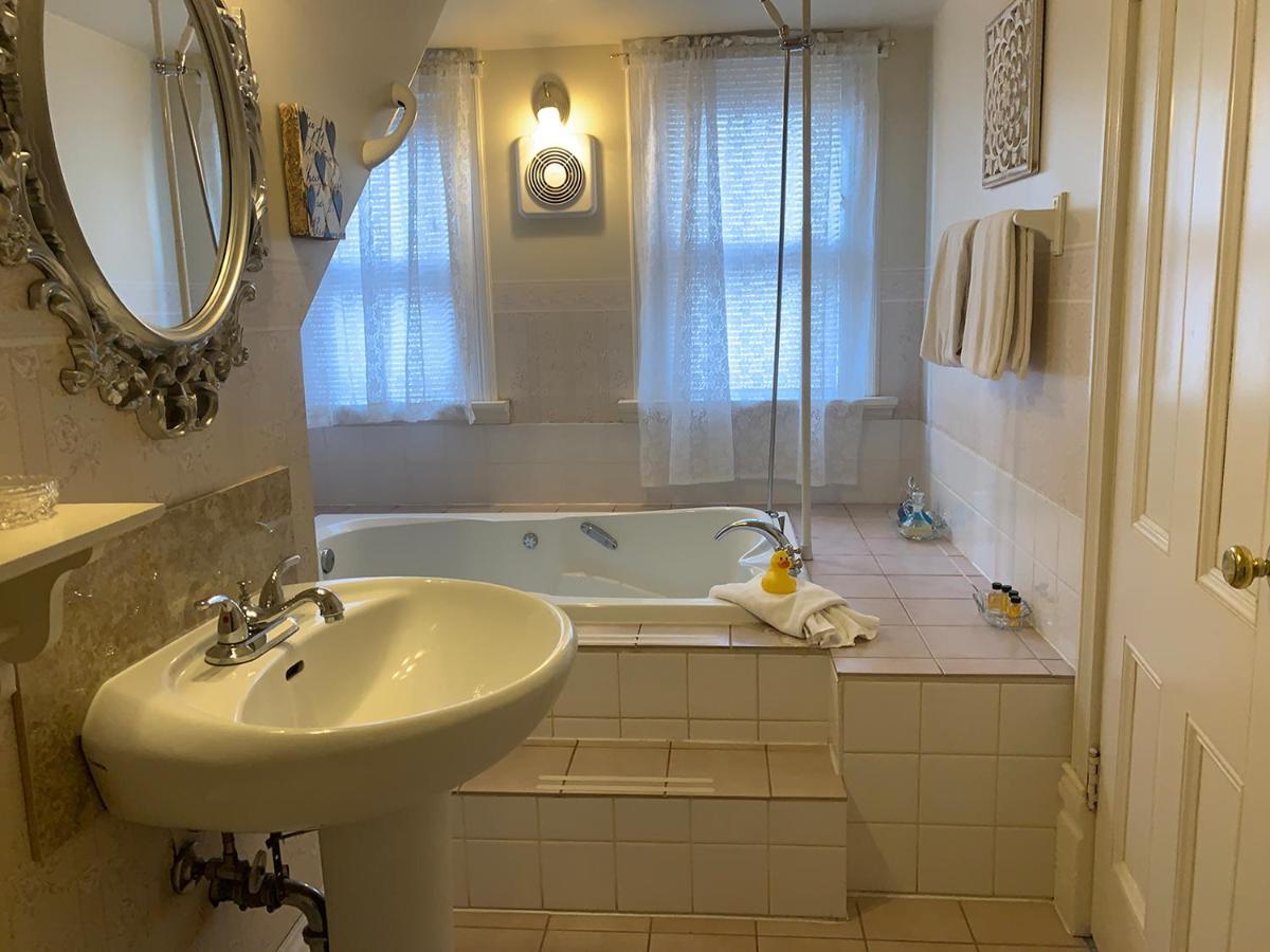 Haterleigh Heritage Inn Victoria Ngoại thất bức ảnh